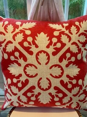 SOHA Hawaiian Pattern Throw Pillow